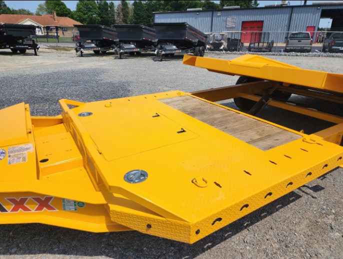 GTX 22′ 16K Gravity Tilt Trailer – Heavy-Duty Equipment Hauler - Image 7